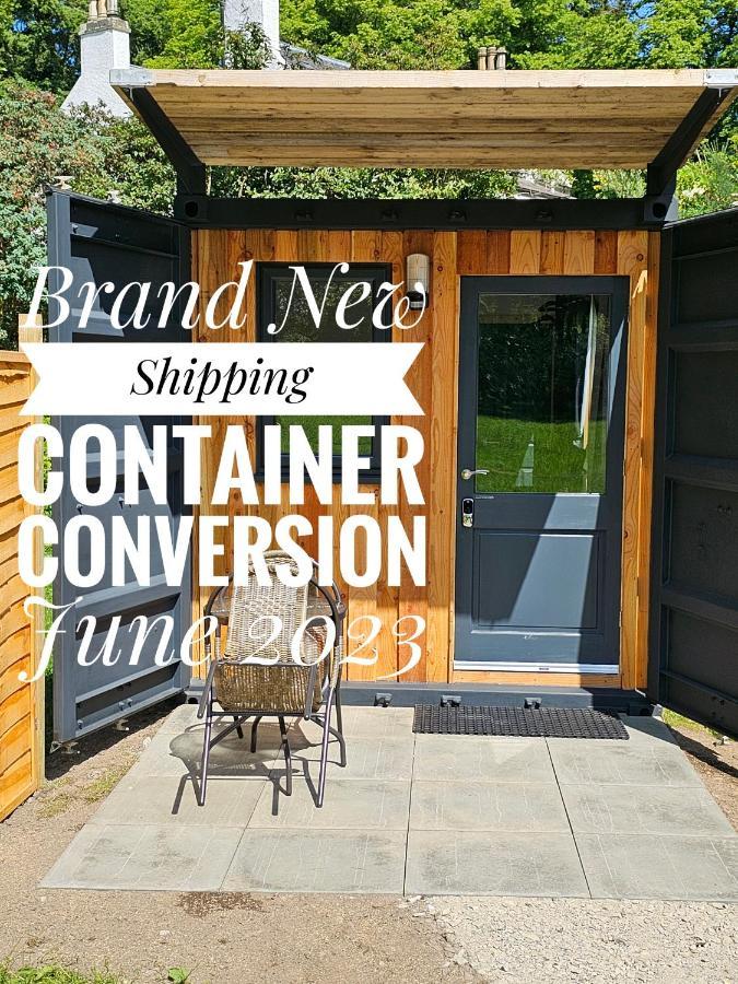 A Unique Experience In A Converted Shipping Containers, Glamness Is Adults Only Inverness Bilik gambar